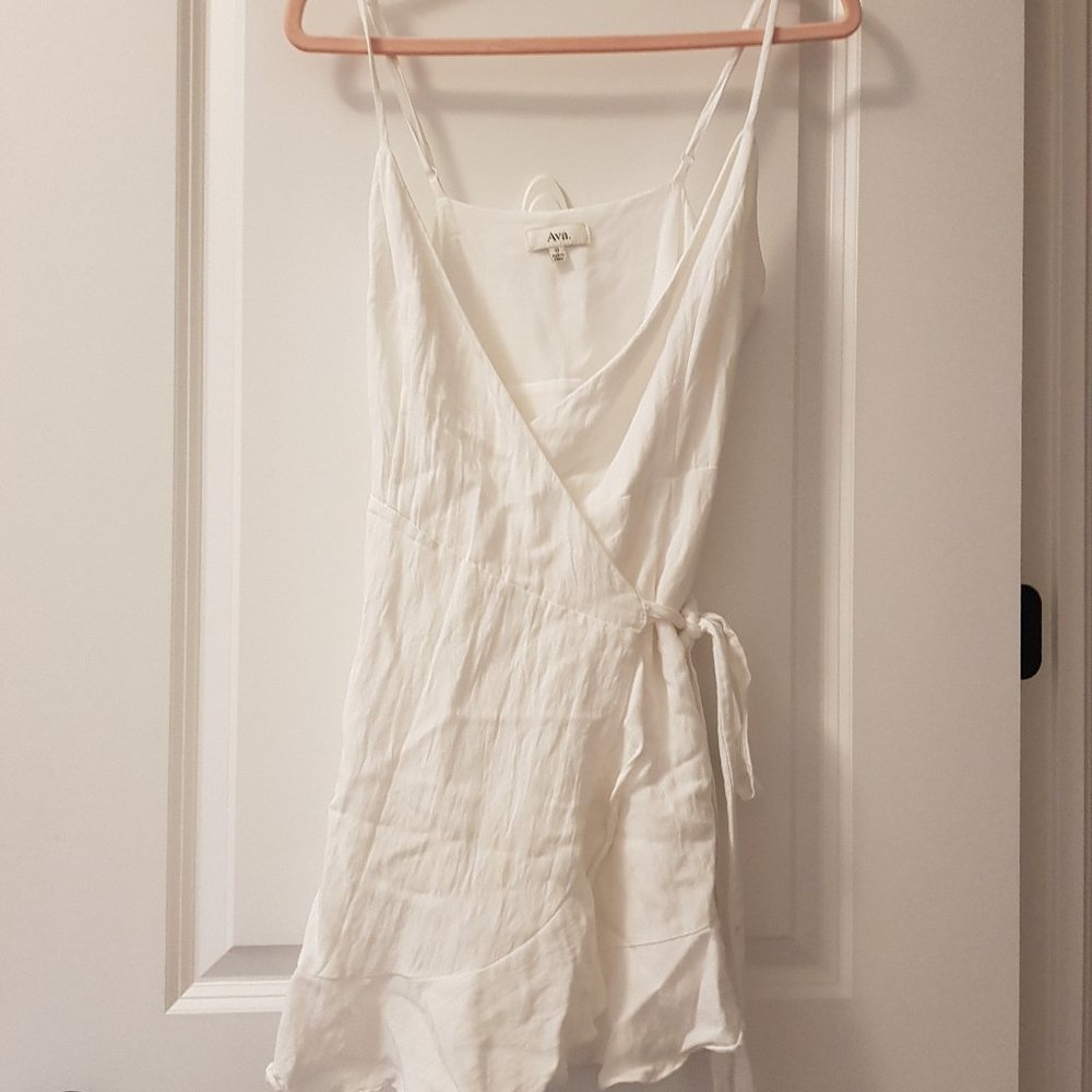 White wrap dress perfect for summer